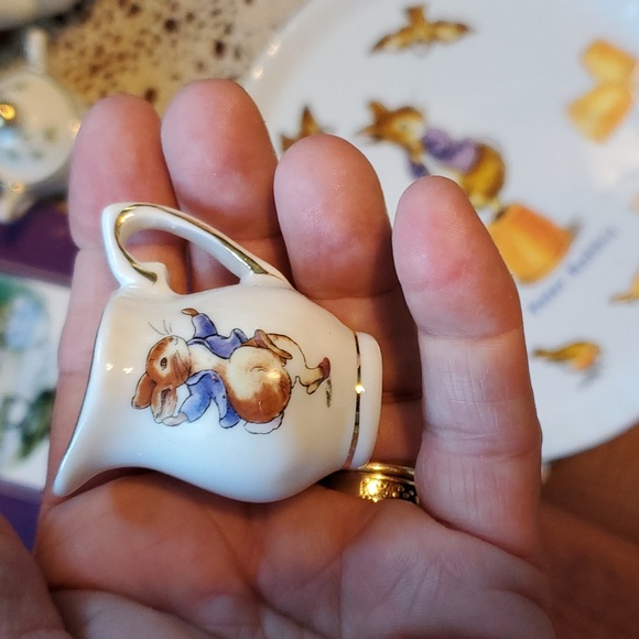 10 piece Beatrix Potter Peter rabbit miniature tea set - Picture 4 of 8